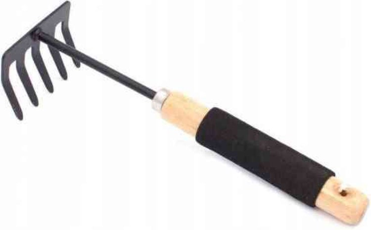 Gartenharke mit Holzgriff und Metalleinsatz für den Gartenbau