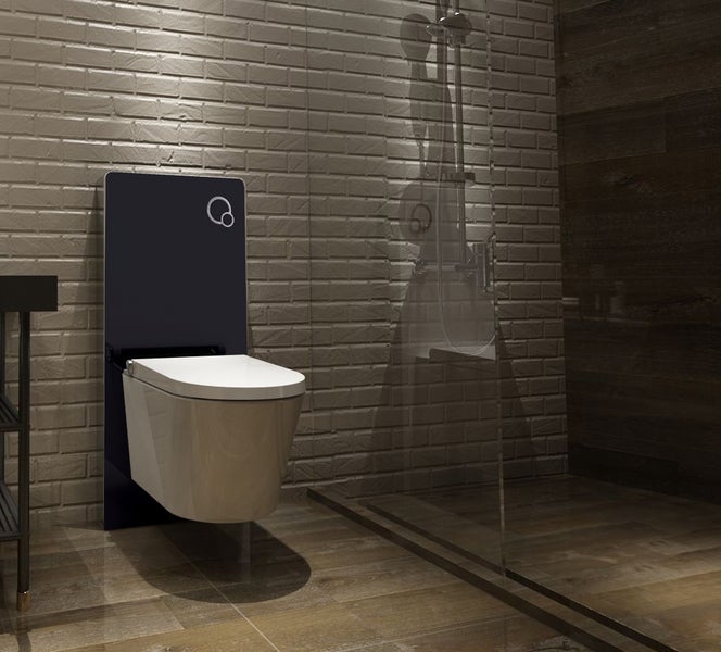 Modernes Badezimmer mit wandhängendem WC und Dusche.