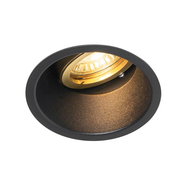 Einbaustrahler rund, schwarz mit goldenem Innenring und warmweißem Leuchtmittel.