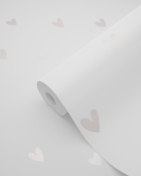 Tapetenrolle mit Herzmuster