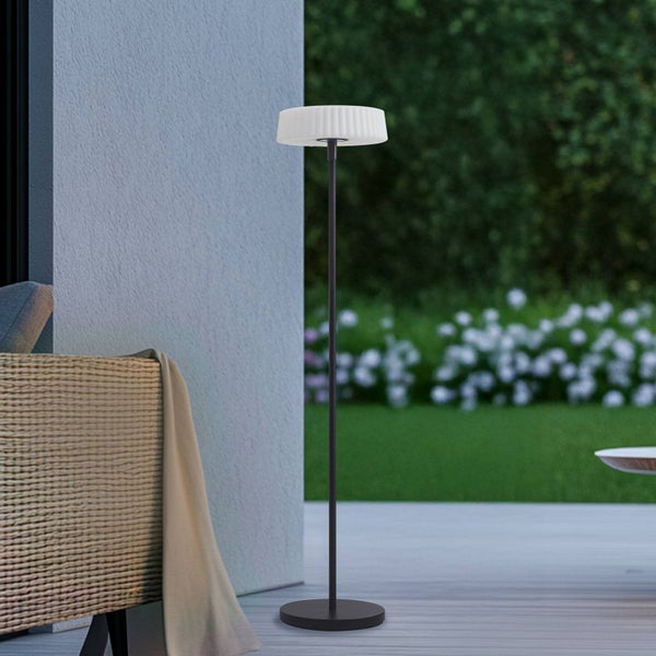 Lindby LED Solarleuchte außen Samine dimmbar (spritzwassergeschützt (Modern) in Schwarz aus Metall (1 flammig, ) - Solarlampe Garten
