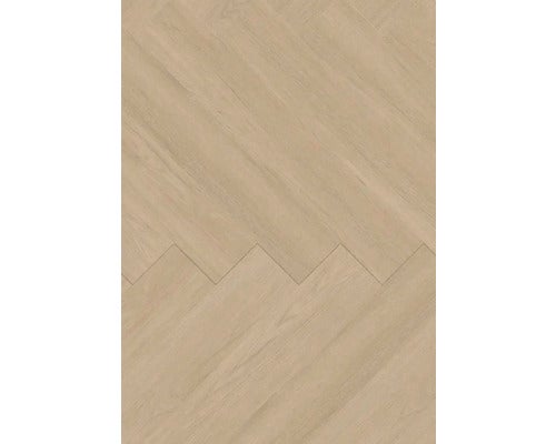 Verlegung von hellem Laminat im Fischgrätmuster