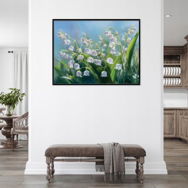 Dekoratives Wandbild mit Blumenmotiv über einer Bank im Wohnzimmer