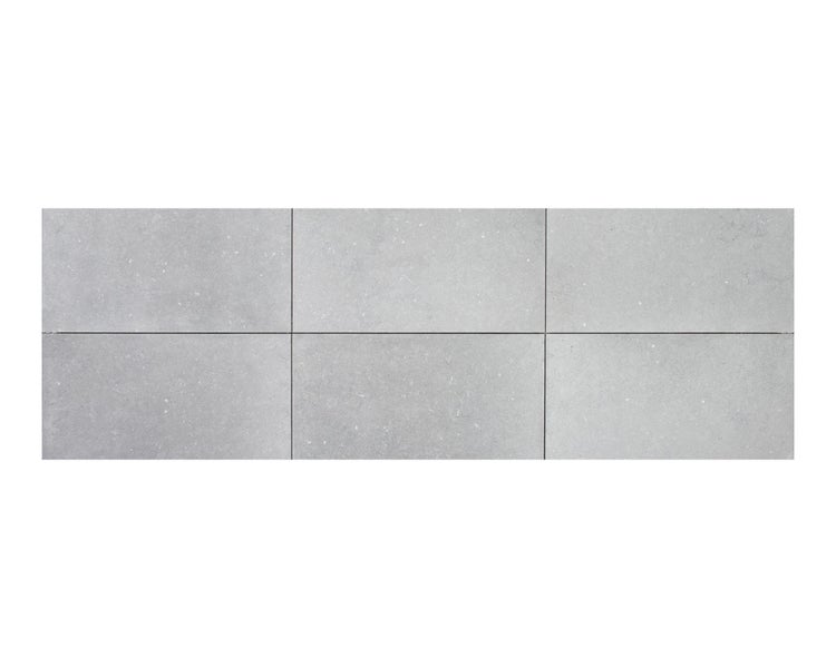 Wohnrausch Kalkstein Poolumrandung Beckenrandstein SUES GREY, 61 x 30 x 3 cm, 1 Rundkante, sandgestrahlt, hellgrau