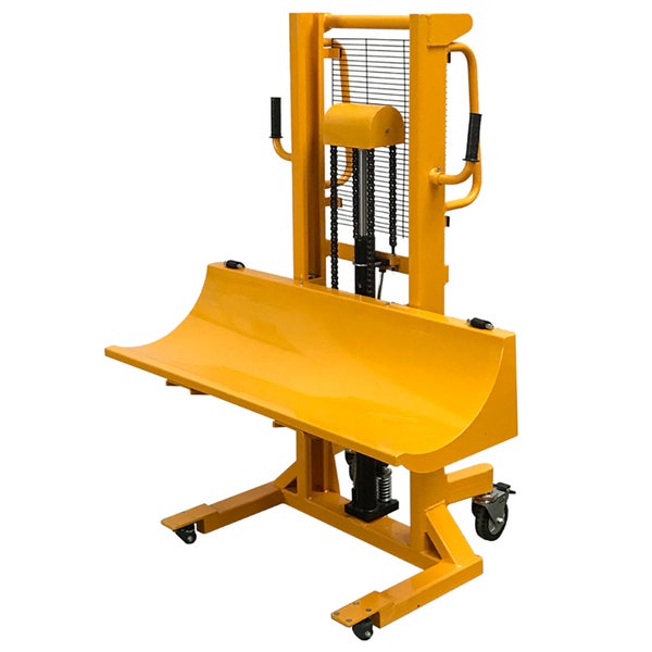 Manueller Gabelstapler für den Transport von Lasten