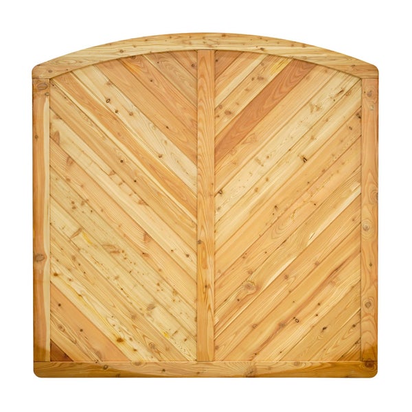 Holztor mit bogenförmigem oberen Abschluss und diagonalem Brettermuster