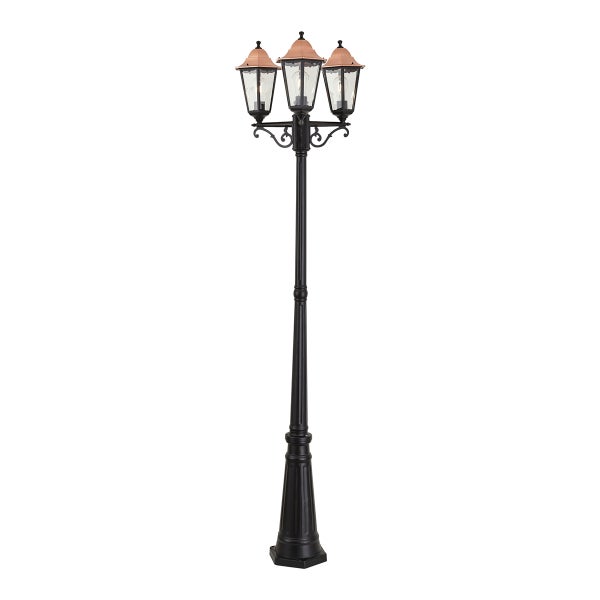 Dreiflammige Gartenmastleuchte in antikem Design mit drei Leuchtköpfen auf einem hohen Metallmast zur dekorativen Außenbeleuchtung.