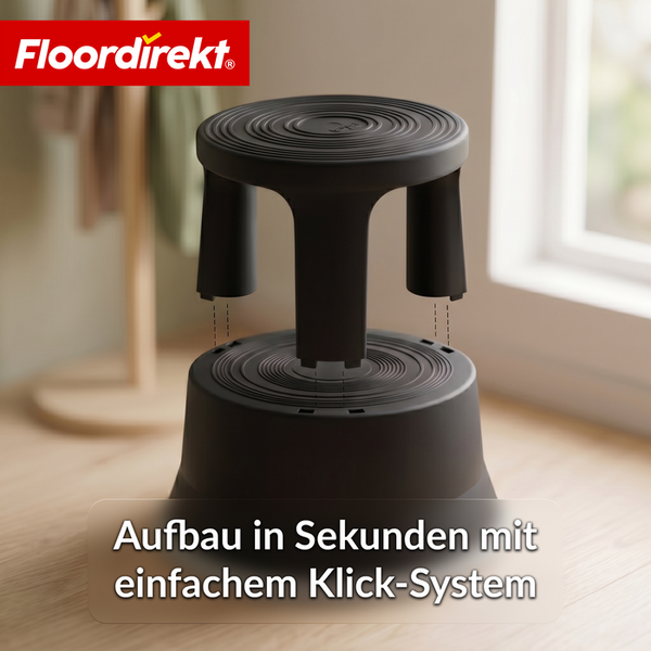 Floordirekt Logo. Montage eines schwarzen Kunststoffhockers mit einfachem Klick-System in Sekunden.