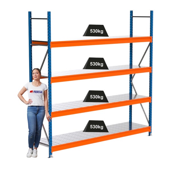 Metallregal mit vier Ebenen und einer Traglast von 530 Kilogramm pro Ebene