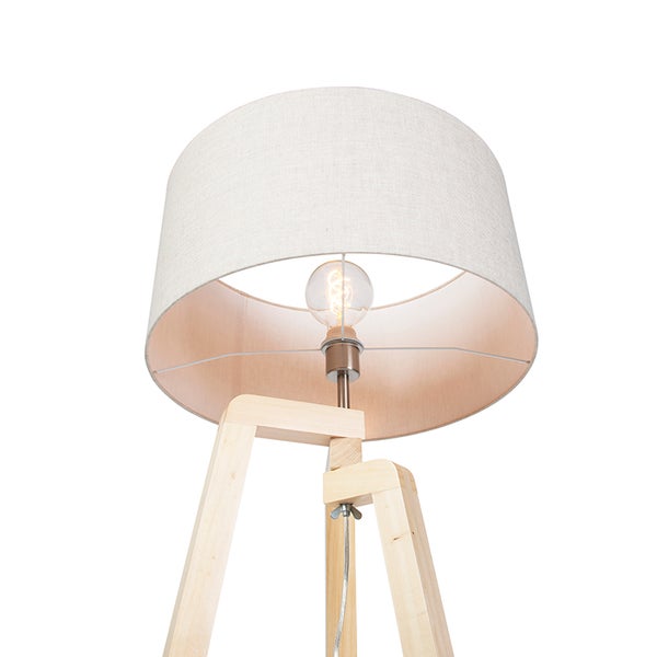Stehleuchte mit Holzfuß und Stoffschirm