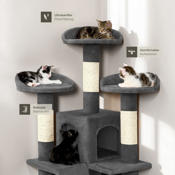 Grauer Kratzbaum mit mehreren Katzen