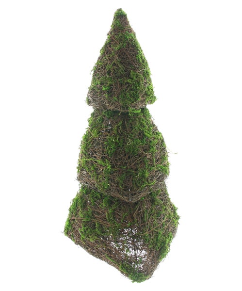 Deko Tannenbaum aus Zweigen und Moos für die Weihnachtsdekoration
