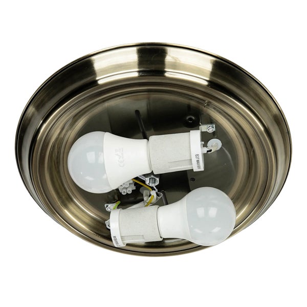 Deckenleuchte mit zwei Glühbirnen