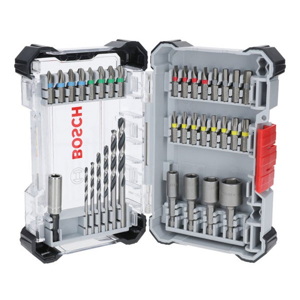 Bohrer und Bit Set in geöffneter Aufbewahrungsbox