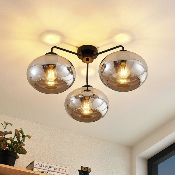 Deckenleuchte mit drei Rauchglas-Kugelschirmen und Edison-Glühbirnen