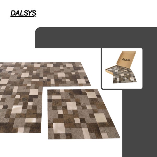 Dalsys Logo und selbstklebende Mosaikfliesen in Stein- und Metalloptik mit quadratischen Mustern, inklusive Produktverpackung.