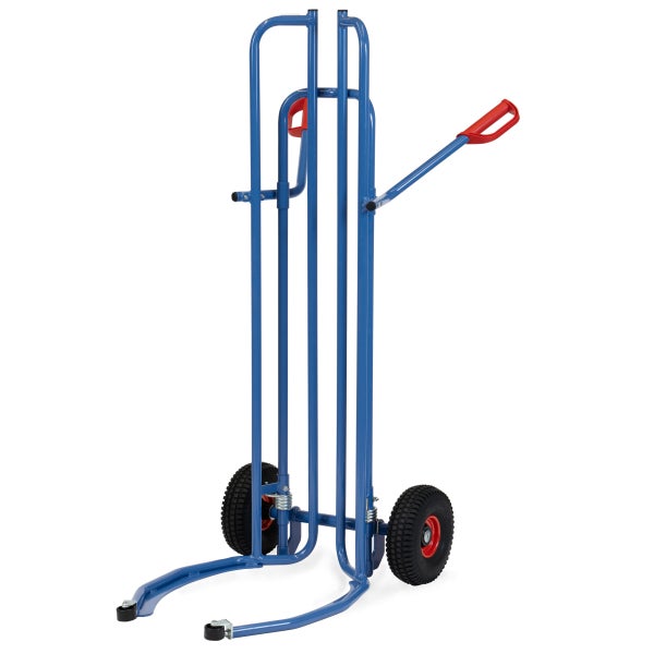 Blaue Sackkarre mit rotem Griff und Rädern.