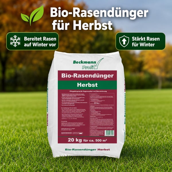 Bio Rasendünger Herbst von Beckmann Profi im 20 Kilogramm Sack zur Vorbereitung und Stärkung des Rasens für den Winter auf einer Wiese.