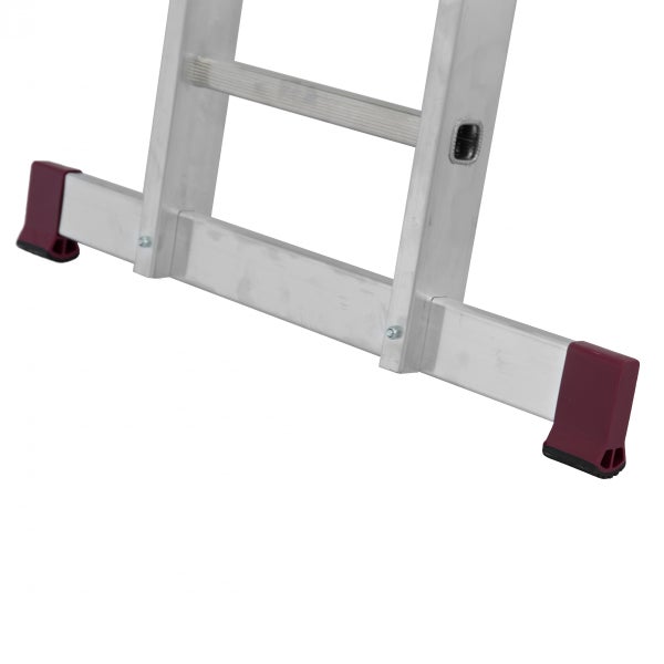 Detail einer Aluminiumleiter mit rutschfesten Füßen