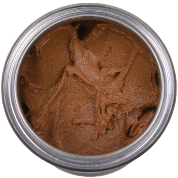 Dichtansicht eines offenen Eimers mit Dichtungsmasse