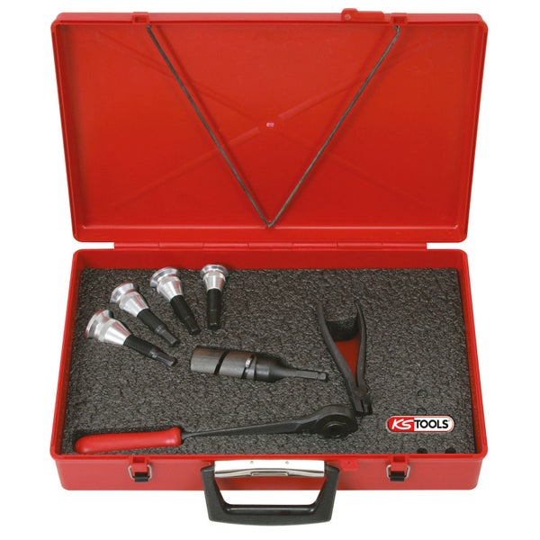 Werkzeugsatz in einem roten Koffer mit diversen Werkzeugen und dem KS Tools Logo