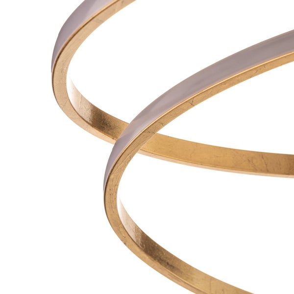 Moderne Deckenleuchte aus goldfarbenem Metall mit ineinander verschlungenen Ringen und kreisförmigem Element.