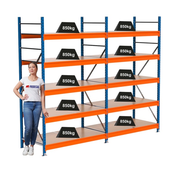 Schwerlastregal mit fünf Ebenen und einer Traglast von 850 Kilogramm pro Ebene.