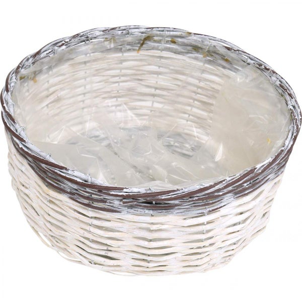 Geflochtener Pflanzkorb mit Folie