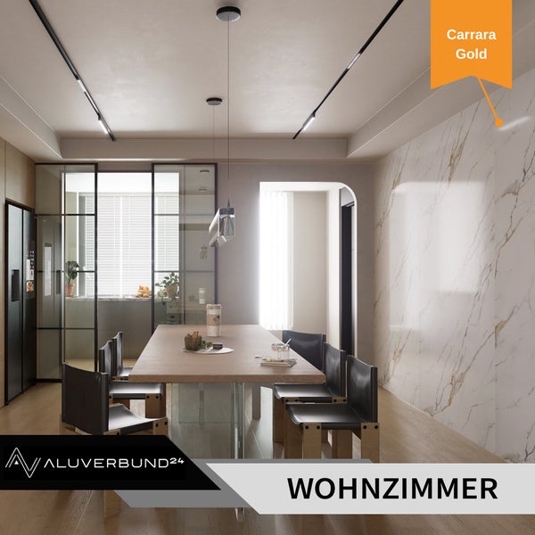 Helles Wohnzimmer mit Esstisch und Marmorwand Carrara Gold