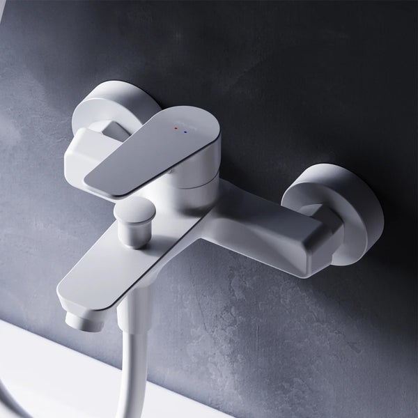 Aufputz-Badewannenarmatur mit Brauseschlauch