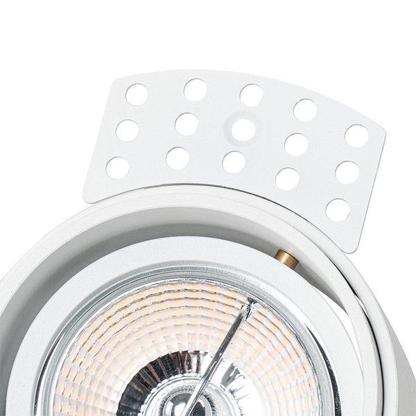 Runder LED Einbaustrahler, schwenkbar, mit facettiertem Reflektor