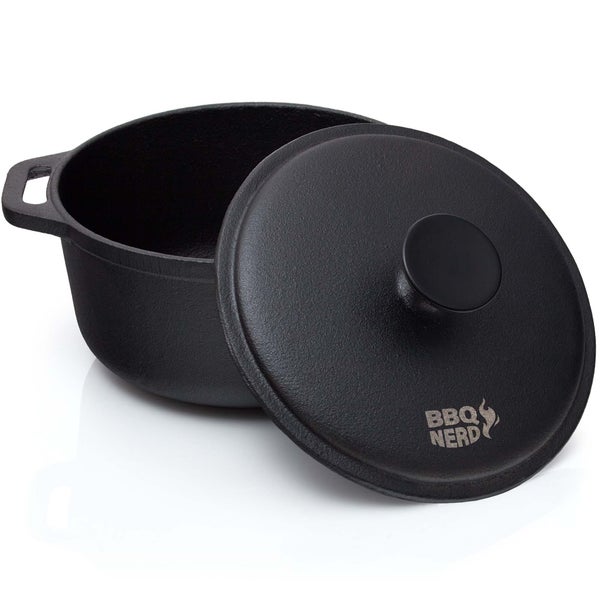 BBQ-Nerd Bräter mit Deckel (rund, Ø 21 cm) aus Gusseisen 3 L | Bratentopf Kochtopf Gusseisentopf Schmortopf | Cocotte zum langsamen Garen - Herd, Ofen & Grill