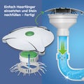 Illustration zur Montage eines Haarfängers mit Reinigungstablette und dessen Anwendung in einem Siphon.
