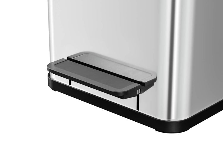 Detailansicht eines Tretabfalleimers