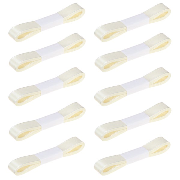 Mehrere gerollte Bänder für Bastelarbeiten