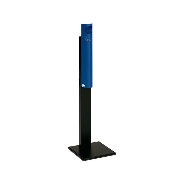 Blauer, zylinderförmiger Standascher mit schwarzem, quadratischem Standfuß aus Metall.