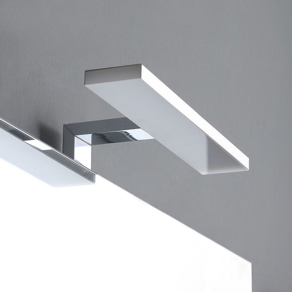 Wandleuchte aus Metall für den Innenbereich