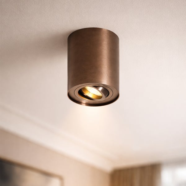 Zylinderförmige Deckenleuchte zur Raumbeleuchtung