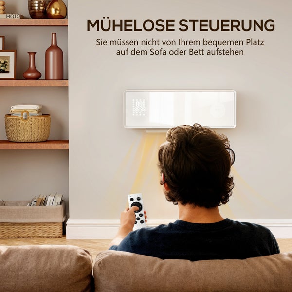 Mann bedient Klimaanlage mit Fernbedienung vom Sofa aus