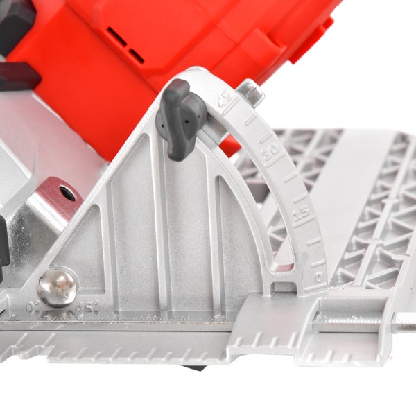 Nahaufnahme der Gehrungswinkeleinstellung einer Kreissäge mit Gradskala von null bis 45 und schwarzem Feststellknopf.