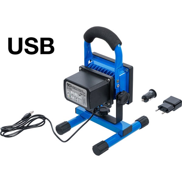 Mobiler LED-Arbeitsstrahler mit USB-Ladekabel, Netzstecker und Kfz-Ladeadapter.