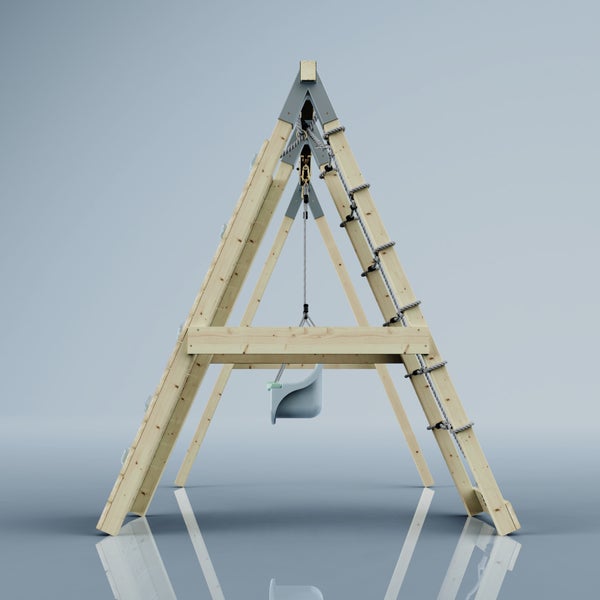 Klettergerüst aus Holz in A-Form mit Schaukel, Kletterwand und Strickleiter.