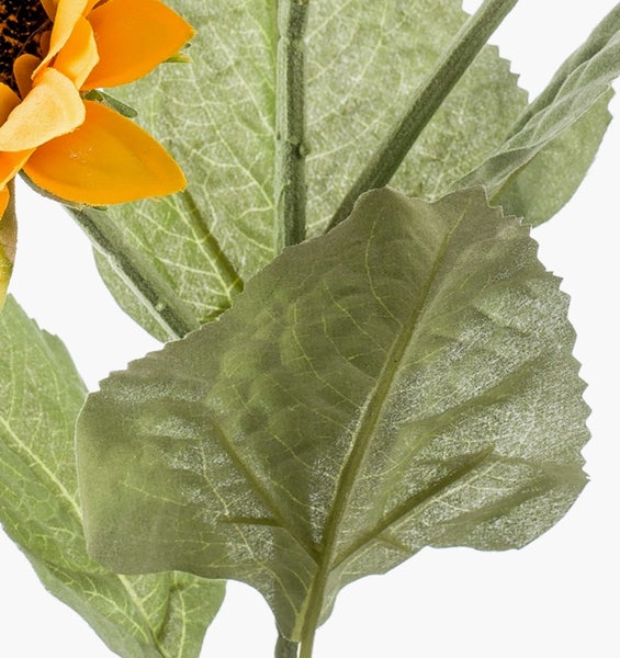 Künstliche Sonnenblume mit zwei gelben Blüten und einer Knospe.