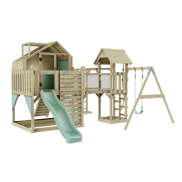 Spielplatz aus Holz mit Rutsche, Kletterwand und Schaukel