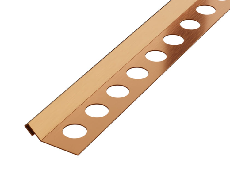 Fliesenprofil aus Metall mit runden Aussparungen
