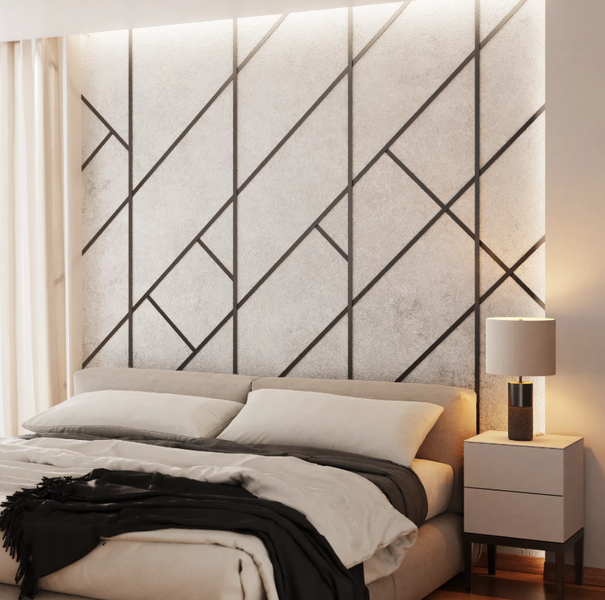 Schlafzimmer mit Bett, Nachttisch und Wandpaneelen im geometrischen Design