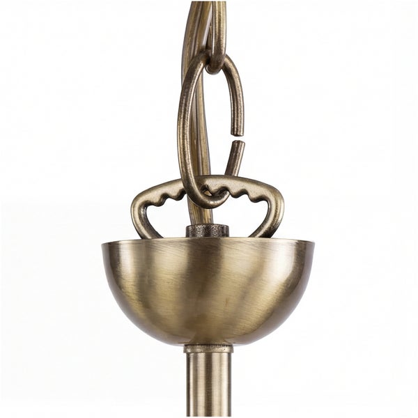 Detailaufnahme einer Pendelleuchtenaufhängung mit Kette