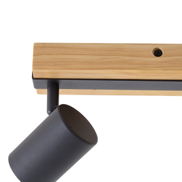 Deckenstrahler aus Holz und Metall in Balkenoptik mit schwenkbarem Strahlerkopf