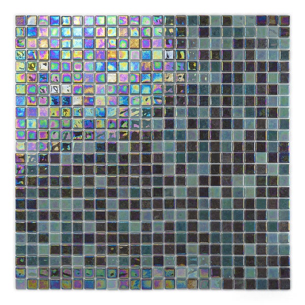 Quadratische Mosaikfliesen auf Netz mit schillernder Oberfläche in einer quadratischen Anordnung.