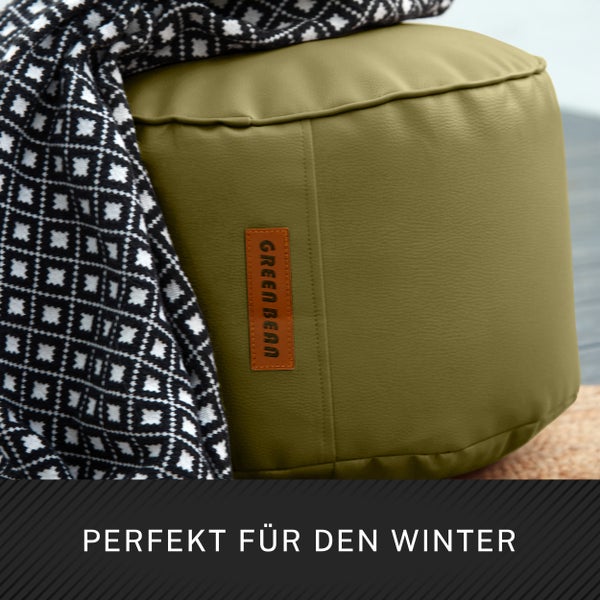 Quadratischer Sitzpouf aus Leder mit Green Bean Logo und Decke